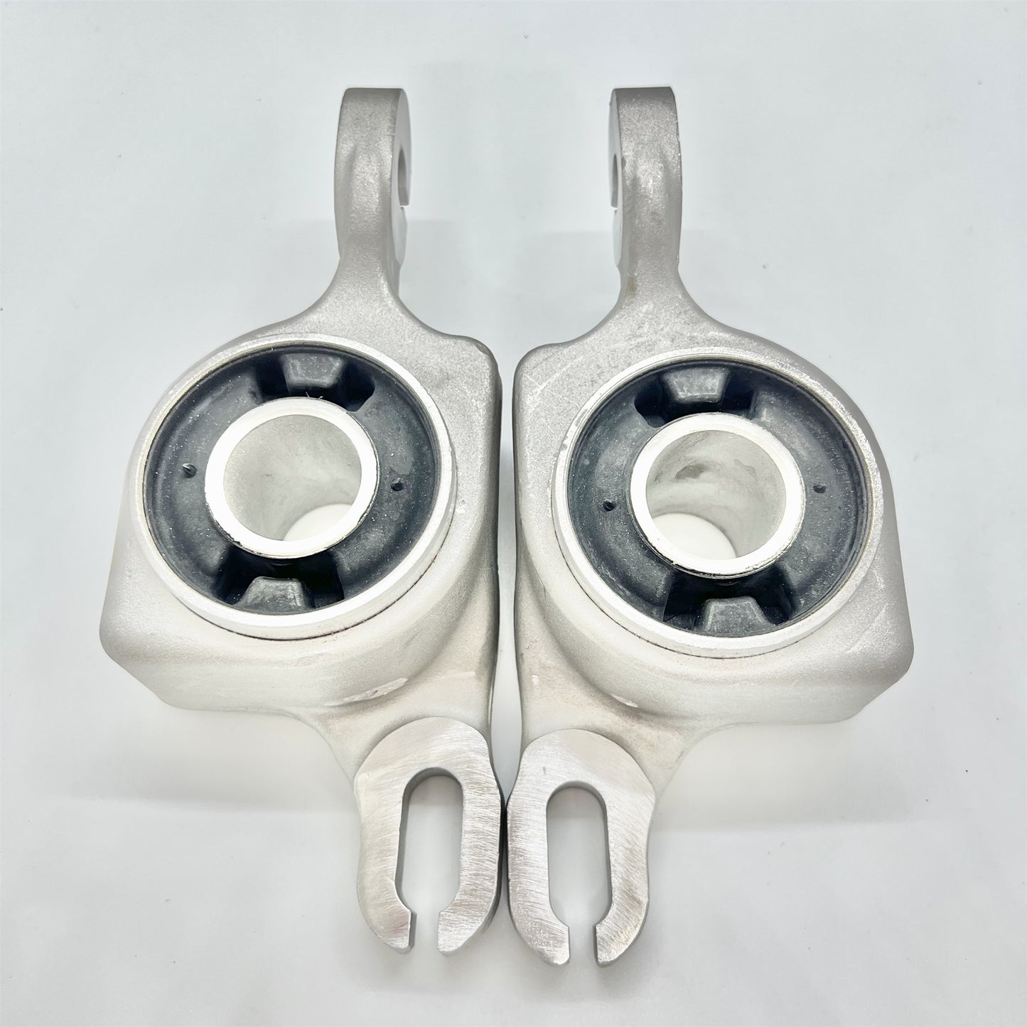 UCCFUL Front Lower Control Arms Bushings 1643300743 Left Right MERCEDES-BENZ GL-CLASS (X164) GL 320 CDI 4-matic 2006-2009