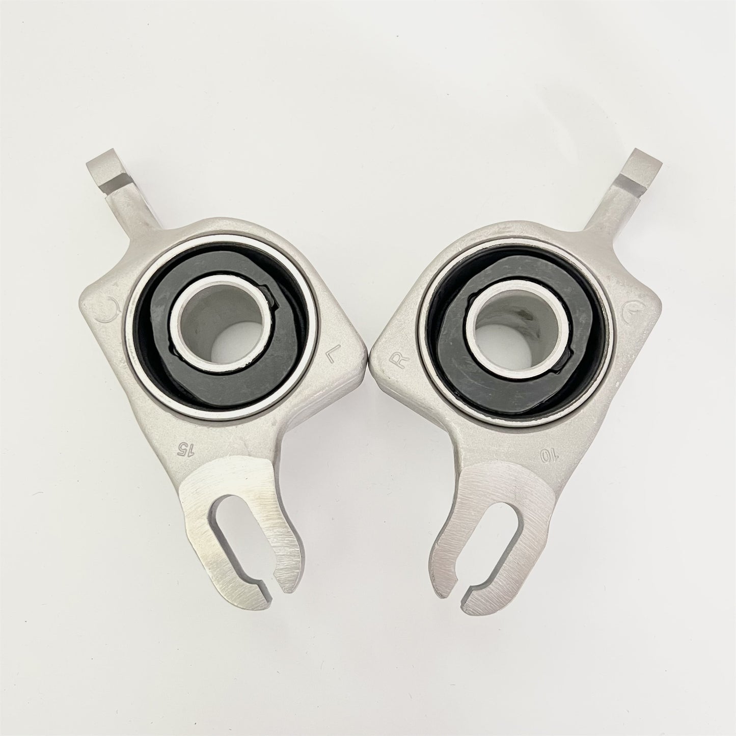 UCCFUL Front Lower Control Arms Bushings 1643300743 Left Right MERCEDES-BENZ GL-CLASS (X164) GL 320 CDI 4-matic 2006-2009