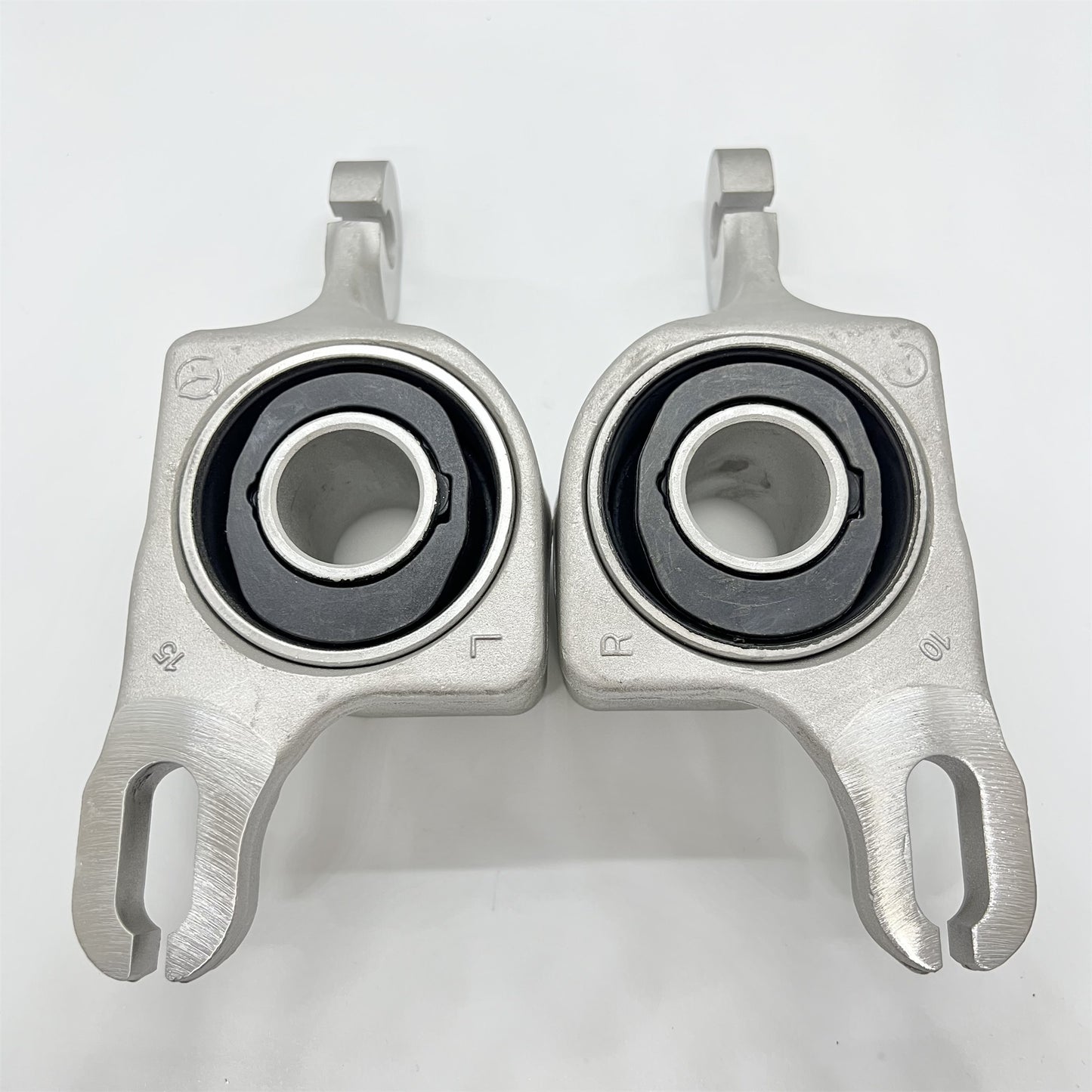 UCCFUL Front Lower Control Arms Bushings 1643300743 Left Right MERCEDES-BENZ GL-CLASS (X164) GL 320 CDI 4-matic 2006-2009